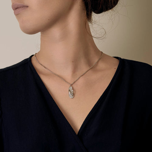 Garel Pendentif Tong en Or blanc et Diamants 58 Facettes DV32729-2