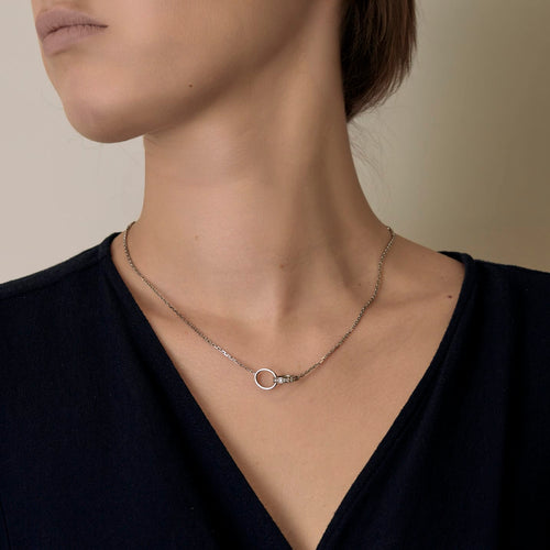 Cartier Collier Love en Or blanc 18k Diamant 58 Facettes DV32202-1