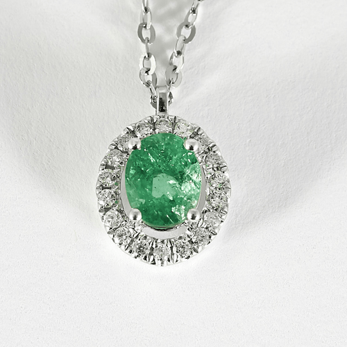 Collier en or blanc, émeraude et diamants 58 Facettes DV34030-7