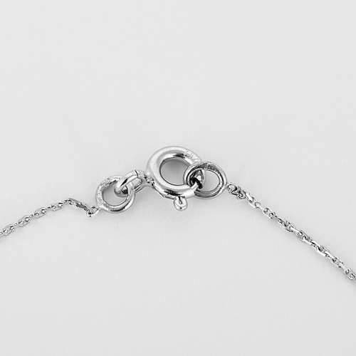 Collier en or blanc, diamants et saphir ovale : 0,90 carat 58 Facettes DV34030-6