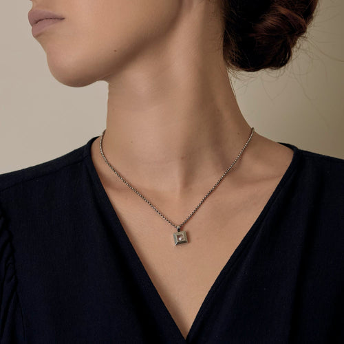 CHOPARD - Happy Diamond - Collier en or blanc et diamant 58 Facettes DV33831-5