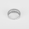 51 Bague jonc en or blanc, diamants taille baguette et taille brillant 58 Facettes DV34030-12