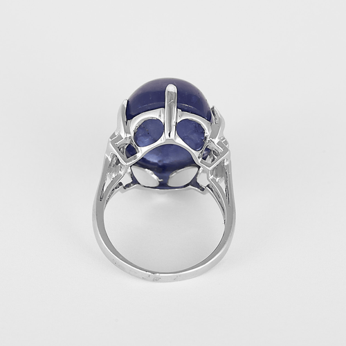 52 Importante bague en or blanc, Tanzanite et diamants : 0,08 carat 58 Facettes DV34030-4
