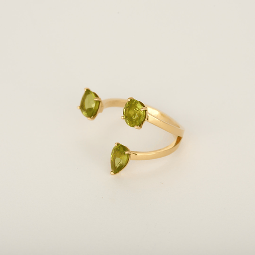 Gemmyo - The Stoned Bride - Bague en or jaune et péridots : 2,40 carats