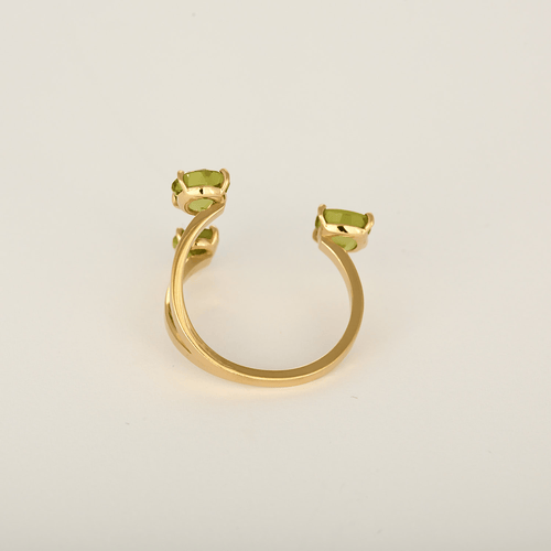 Gemmyo - The Stoned Bride - Bague en or jaune et péridots : 2,40 carats