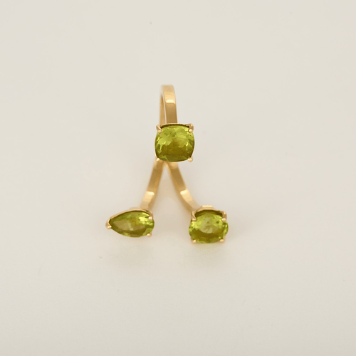 Gemmyo - The Stoned Bride - Bague en or jaune et péridots : 2,40 carats