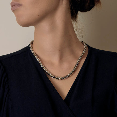 Collier en or blanc à maille popcorn