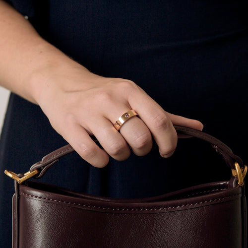 Cartier - Love - Bague en or jaune et saphir rose