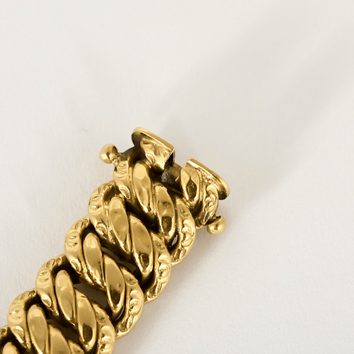 Bracelet en or jaune à maille américaine