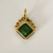 Pendentif en or jaune, émeraude : 2 carats et diamants : 0,10 carat 58 Facettes DV34342-2
