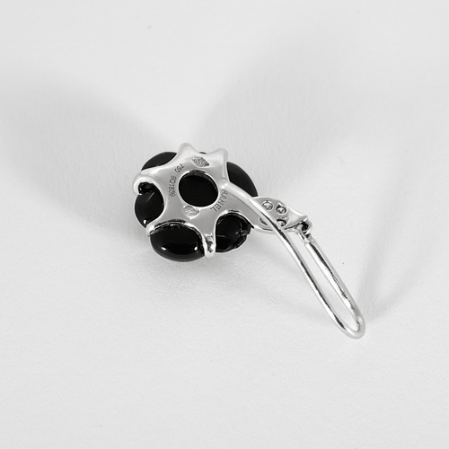 CHANEL - Camélia - Boucles d'oreilles or et onyx 58 Facettes DV33076-4
