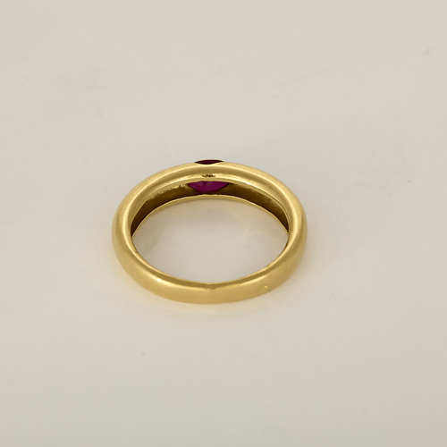 54 Bague jonc en or jaune et rubis : 0,45 carat 58 Facettes DV32960-2