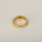 51 Bague jonc bombée en or jaune et petite émeraude 58 Facettes DV34049-5