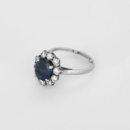 Bague Marguerite en or blanc, saphir et diamants