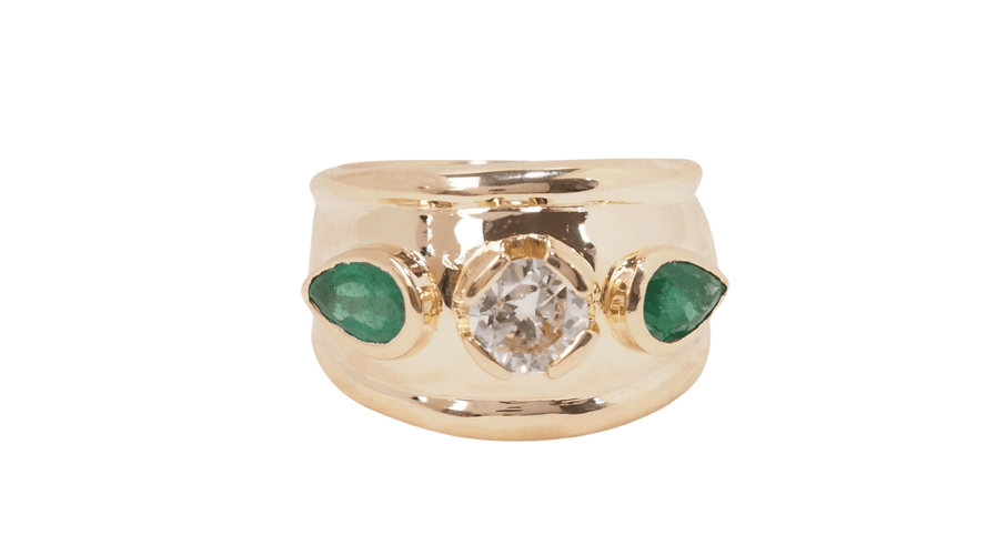 Bague 56 Bague Jonc en or jaune, émeraudes et diamants 58 Facettes 32656