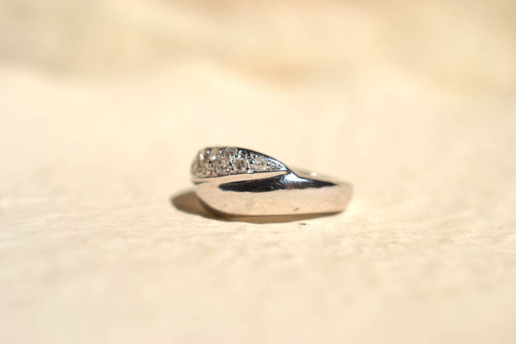 Bague 51 Bague liens croisés en or rhodié et diamants 58 Facettes Ref517