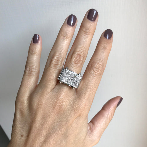 Bague 58 Bague cocktail rétro en or blanc 18 carats et diamants 58 Facettes an01