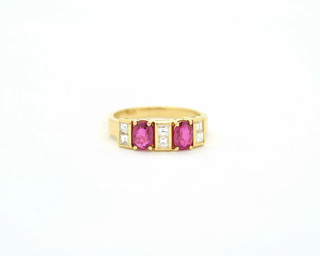 Bague Bague en or jaune 18 kt avec rubis et diamants 58 Facettes 9879