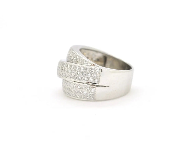 Bague Bague bandeau tressée en or blanc 18 kt et diamants 1,40 ct 58 Facettes 13492