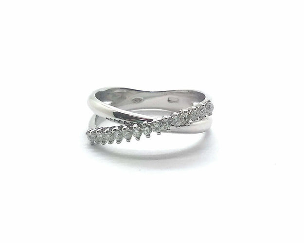Bague Bague en or blanc avec diamants 58 Facettes 6146
