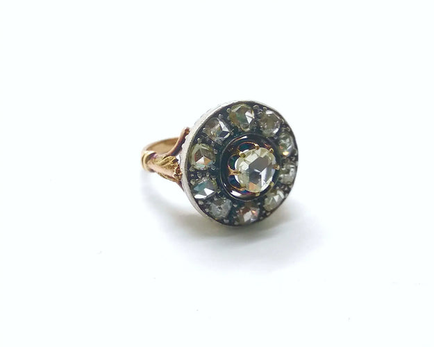 Bague Bague en or jaune avec diamants 58 Facettes 6569