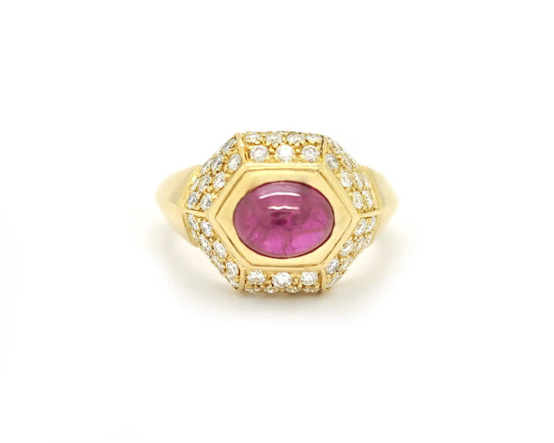 Bague Bague en or jaune 18 kt avec rubis cabochon 2,5 ct et diamants 58 Facettes 9865