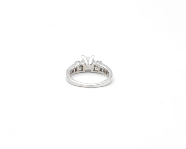 Bague Bague en or blanc 18 ct et platine avec diamant taille princesse 58 Facettes 14085