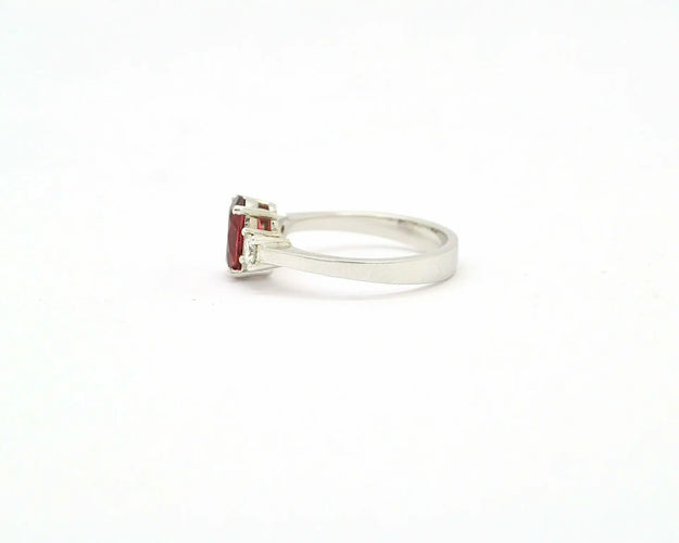 Bague Bague en or blanc 18 ct avec rubellite 1,10 ct et diamants 58 Facettes 9586