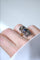 Bague 52.5 Bague ancienne entourage en or jaune 18kt et argent, saphir et diamants 58 Facettes