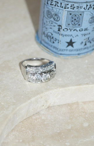 Bague 56 Bague Art Déco en or blanc 18k et platine et diamants 58 Facettes