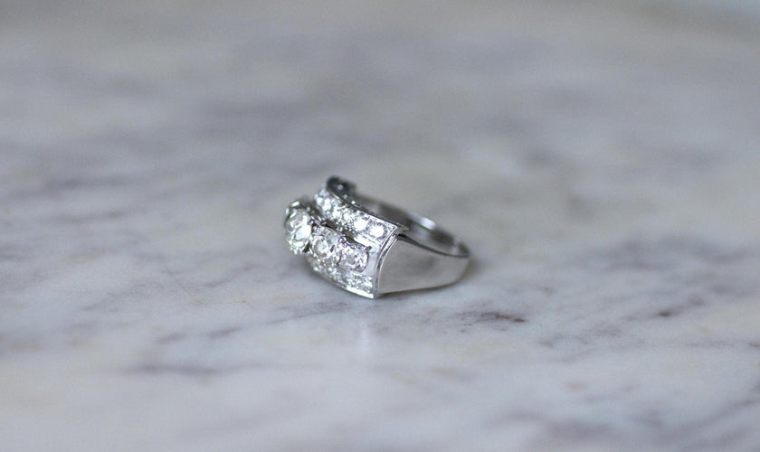 Bague 56 Bague Art Déco en or blanc 18k et platine et diamants 58 Facettes