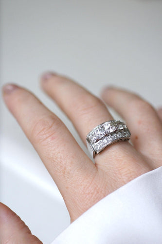 Bague 56 Bague Art Déco en or blanc 18k et platine et diamants 58 Facettes