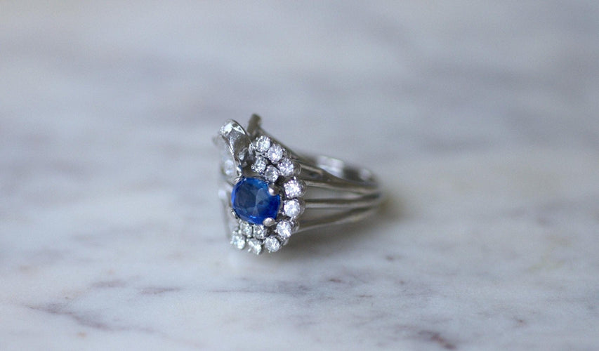 Bague 53.5 Bague cocktail en argent et palladium, saphir de Ceylan et diamants 58 Facettes