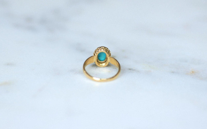Bague 47 Bague marguerite cabochon turquoise en or jaune 18kt et diamants 58 Facettes