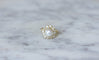 Bague 50 Bague marguerite ancienne en or jaune 18kt, diamants et perle fine 58 Facettes