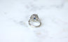 Bague 53.5 Bague marguerite saphir 2,40 ct et diamants en or blanc 18k 58 Facettes