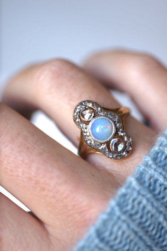 Bague 56.5 Bague marquise ancienne en or jaune 18kt et diamants 58 Facettes
