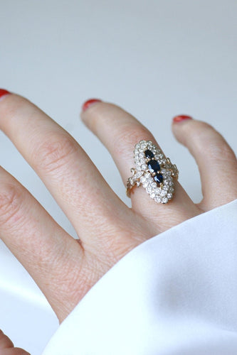 Bague 53 Bague marquise en or jaune et blanc 18kt et saphirs, diamants 58 Facettes