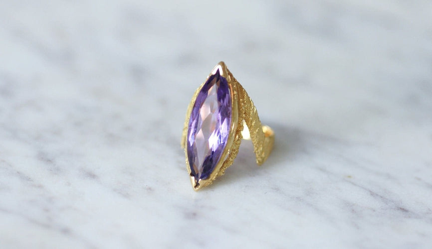 Bague 54 Bague marquise cocktail en or jaune 18kt et améthyste 58 Facettes