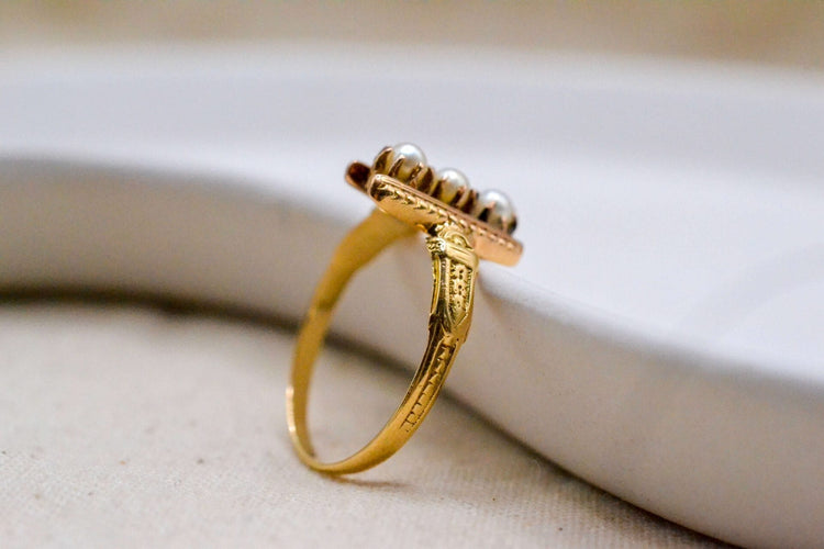 Bague 54 Bague barrette victorienne en or jaune 18 carats et perles 58 Facettes 3863