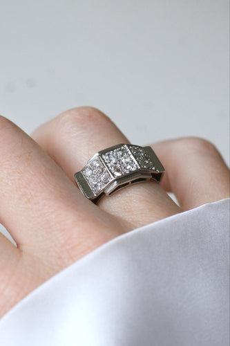 Bague 51.5 Bague Art Déco « plans escalier » en platine et diamants 58 Facettes