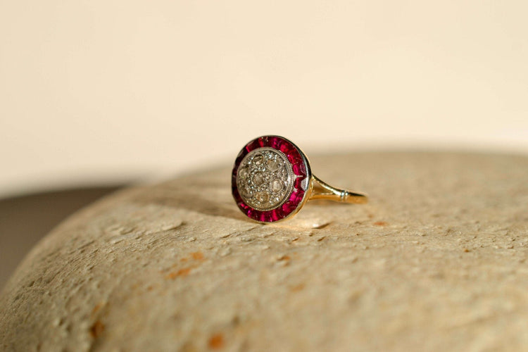https://www.noircarat.fr/wp-content/uploads/2026/01/bague-rubis-diamant.jpg