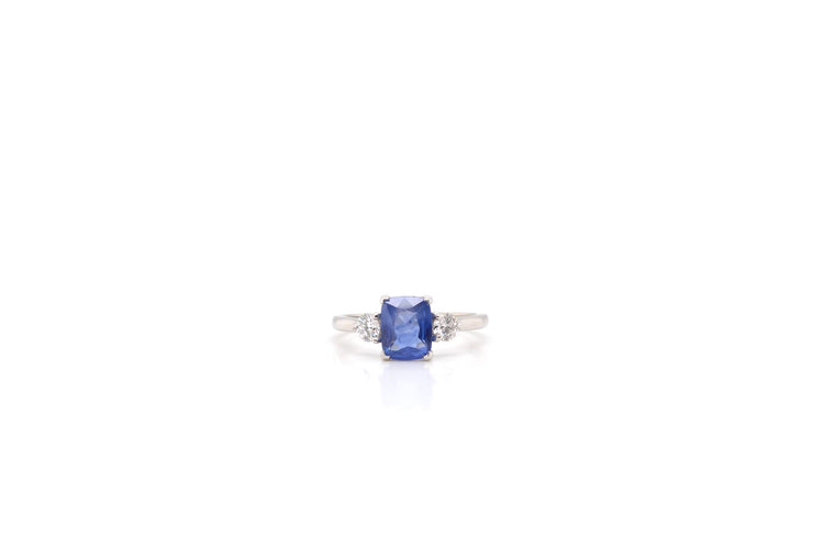 Bague 53 Bague en platine saphir de Ceylan et diamants 58 Facettes 24456 / 24745
