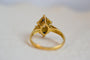Bague 51.5 Bague marquise en or jaune 18 carats et saphirs carrés, diamants 58 Facettes 3124