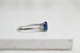 Bague 47 Bague solitaire saphir ovale en or blanc 14k et diamants 58 Facettes 3759