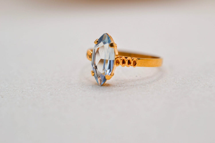 Bague 55 Bague navette en or jaune 18 carats et spinelle synthétique Verneuil 58 Facettes 3865