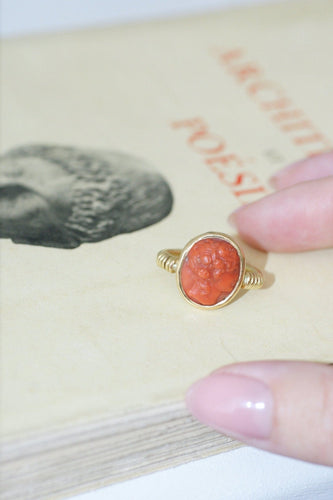 Bague 50 Bague camée corail style antique en or jaune 18k 58 Facettes