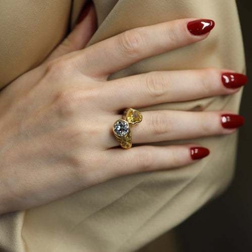 Bague 52-53 Bague Toi & Moi – Diamant 1,80 ct & Saphir Jaune Cœur 2,00 ct – Or Jaune 18k – Entourage Diamants & Saphirs – Taille 52–53 58 Facettes FB11196