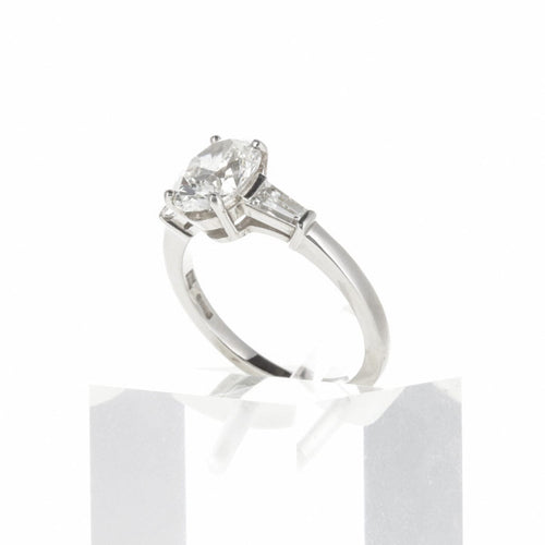 Bague 50 Bulgari - Bague solitaire diamant ovale 1,51 ct en or blanc 58 Facettes 2.18450