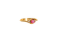 Bague 47.5 Bague volutes en or jaune 18 carats et rubis, diamants 58 Facettes 3715